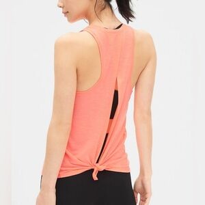 GAPFIT Breathe Tie Back Tank
